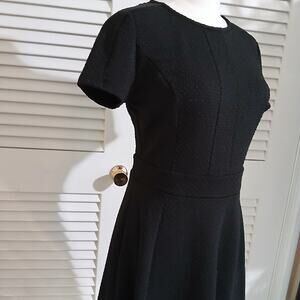 ELLE small black textured short-sleeved fit-n-flare poly/spandex blend easy-care